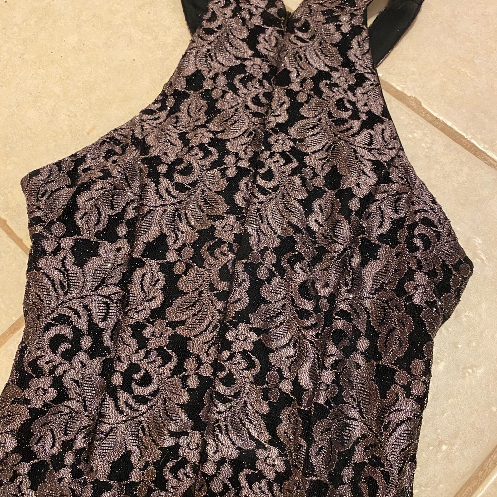 Nightway- Black Taupe - Formal/Prom dress - Size 4 - Excellent condition